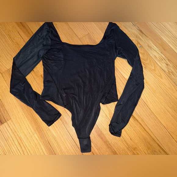 Lululemon body suit - Picture 1 of 4
